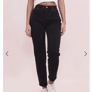 Cry Baby Hugging Mom Jeans, Washed Black, 29-R